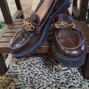 Chic Brown Loafers with Gold Detail